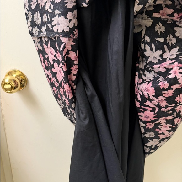 Sisley Black Dress with Pink and Gray Floral Print - Picture 4 of 6